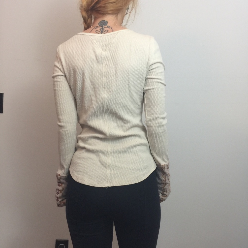 We The Free Ivory Red Sweater Cuff Thermal Shirt - Picture 4 of 8
